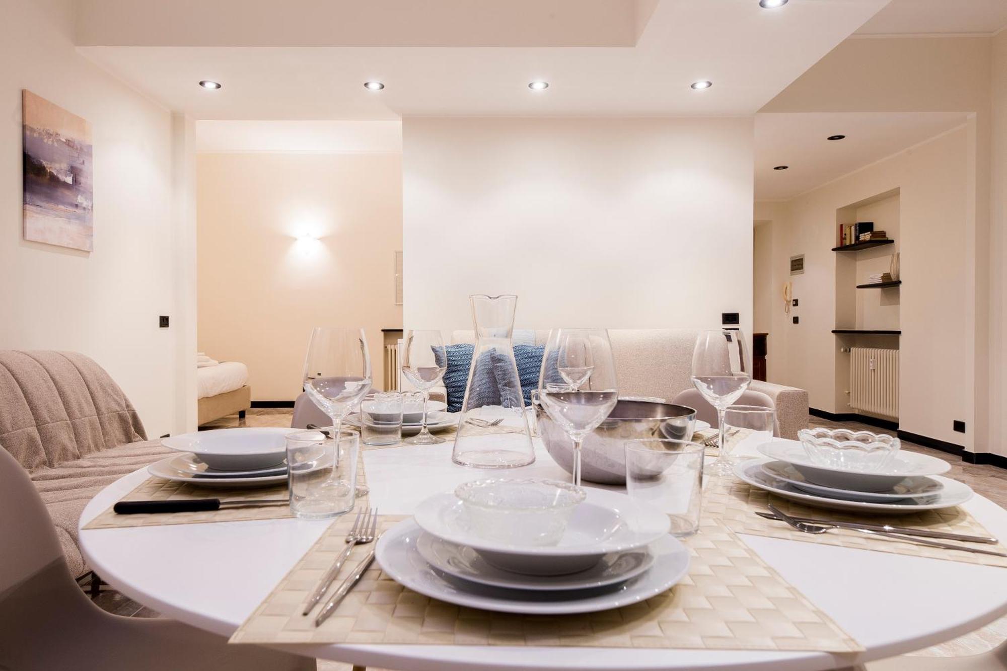 Casaviva - Elegant Bilo With Shared Pool In Nervi Genua