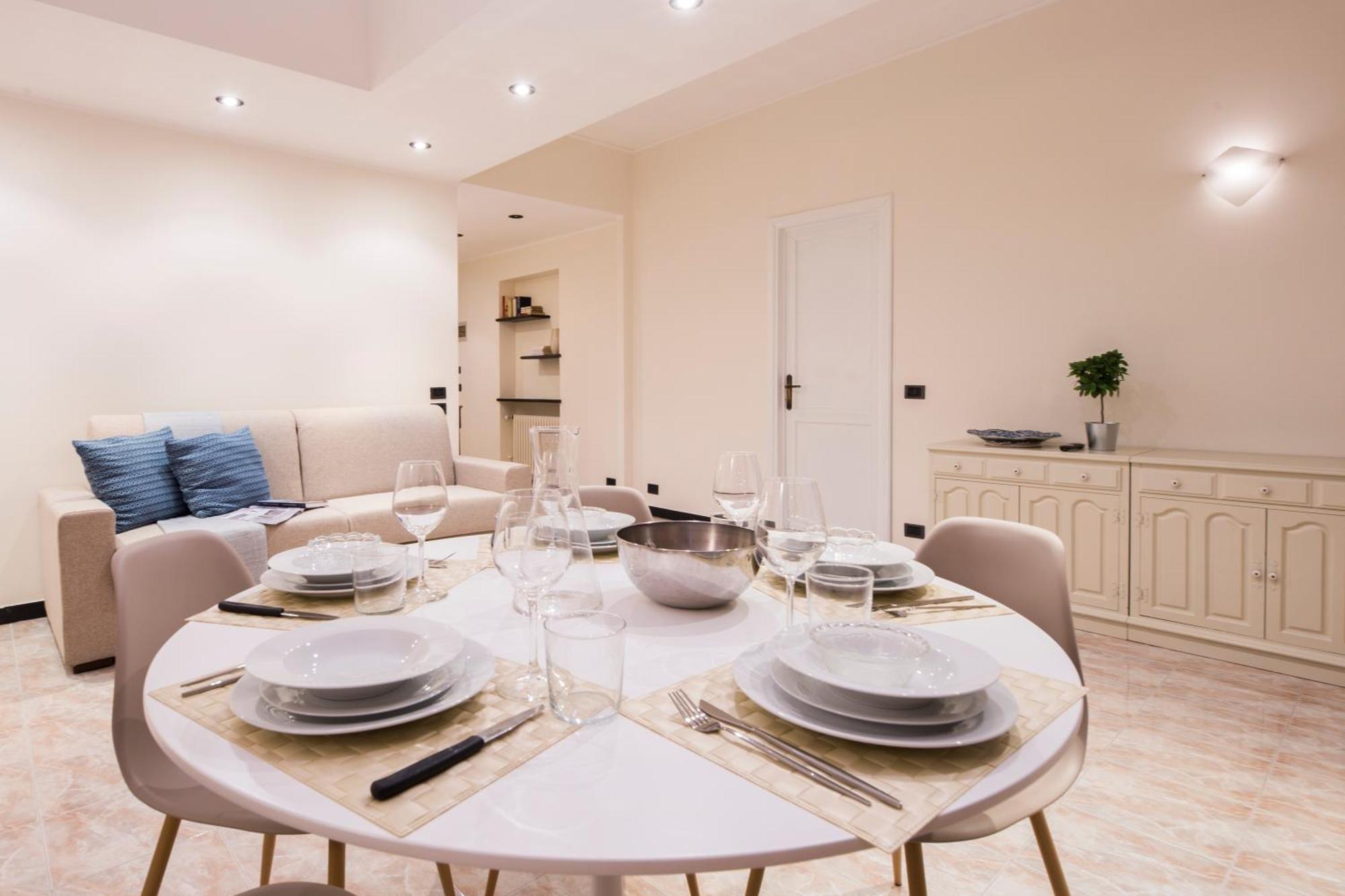 Casaviva - Elegant Bilo With Shared Pool In Nervi Genua